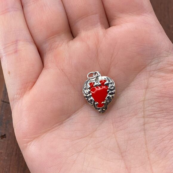 Vintage 925 Sterling Silver Red Enamel Repousse Swirl Puffy Heart Bracelet Charm - Picture 1 of 4